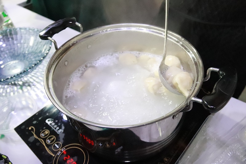 冬至湯圓餃子情，華邦瀛溫暖一家親